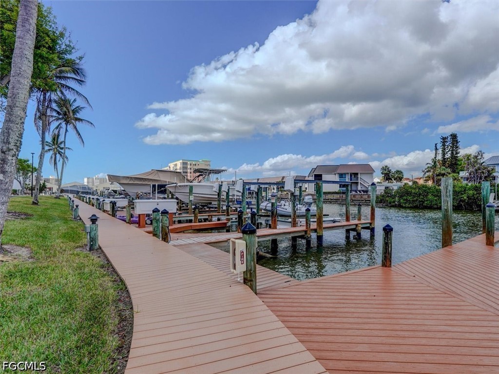 2 Bed Waterfront Home for Sale in Hibiscus Pointe, FL — photo 39