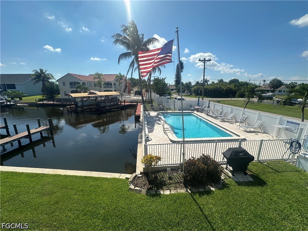 2 Bed Pool Home for Sale in Cape Coral, photo 39