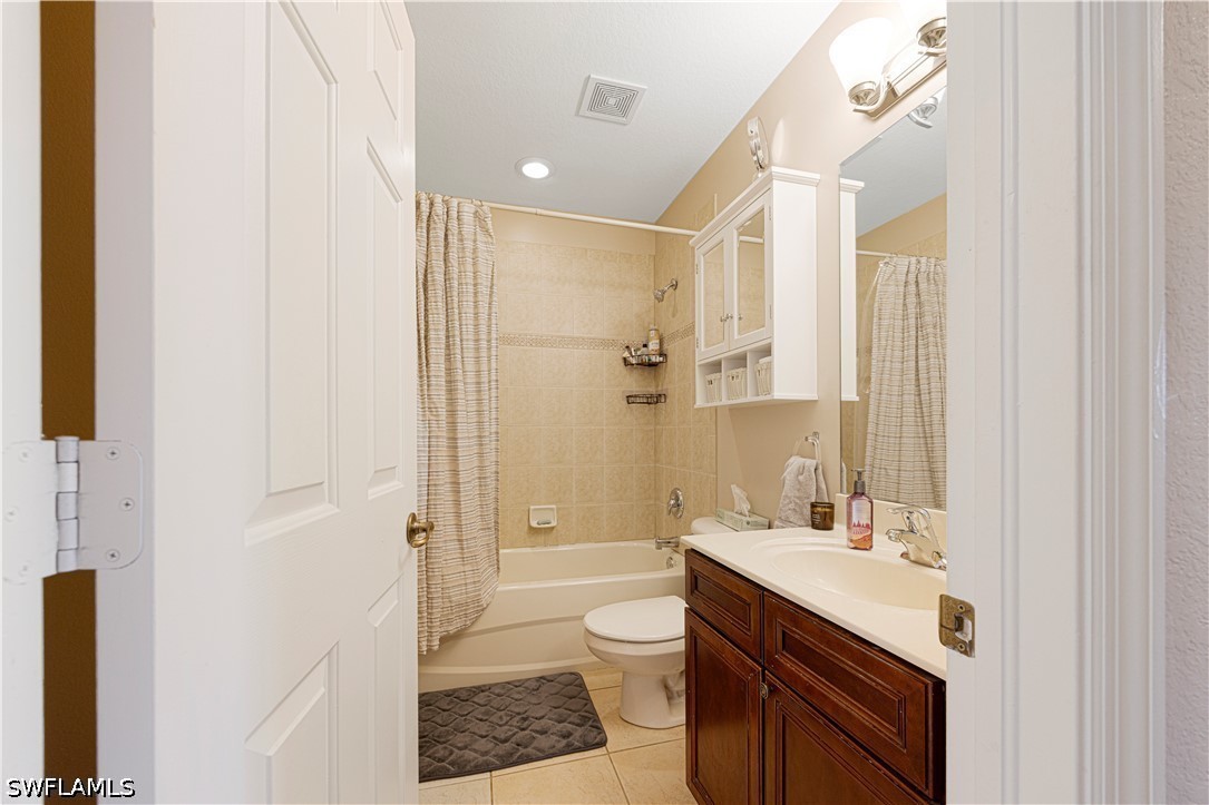 3 Bed Townhouse for Sale in Colonnade At Forum, FL, $289,000 — photo 39