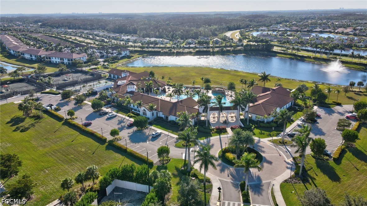 2 Bed Waterfront Home for Sale in Fort Myers, photo 39