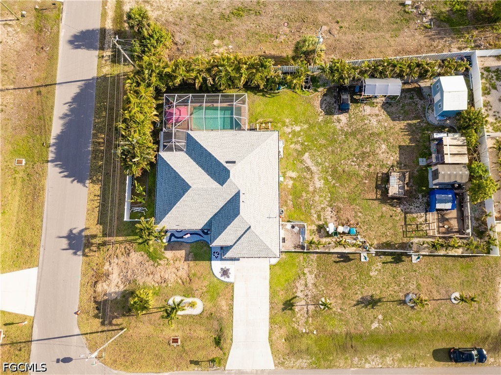 3 Bed Pool Home for Sale in Cape Coral, photo 39