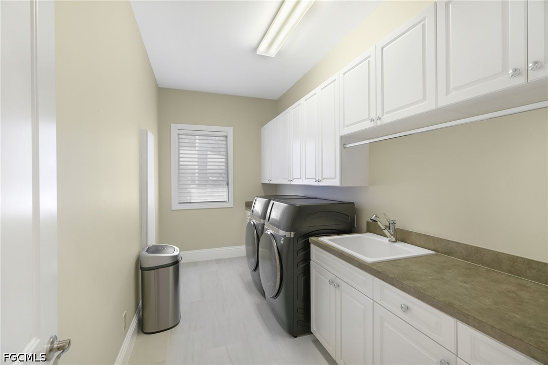 3 Bed Pool Home for Sale in Verona Lago, photo 39