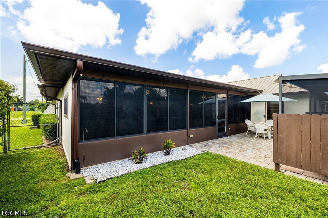 2 Bed SingleFamilyResidence for Sale in Fort Myers, photo 39