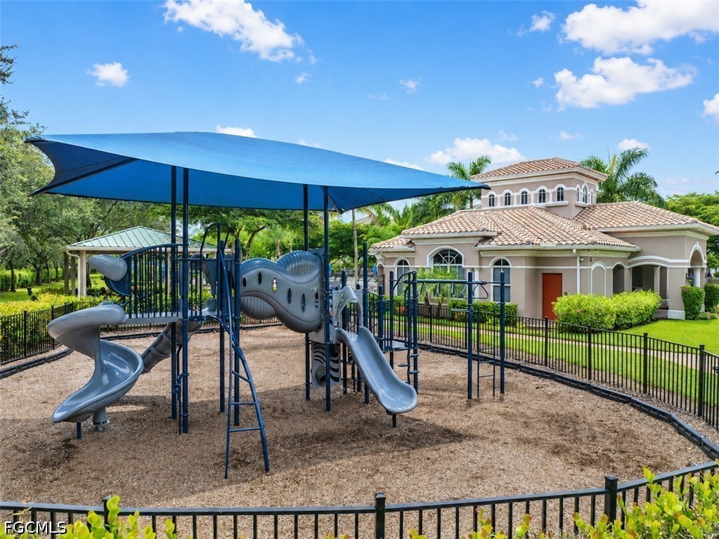 4 Bed Townhouse for Sale in Colonnade At Forum, FL, $289,900 — photo 39