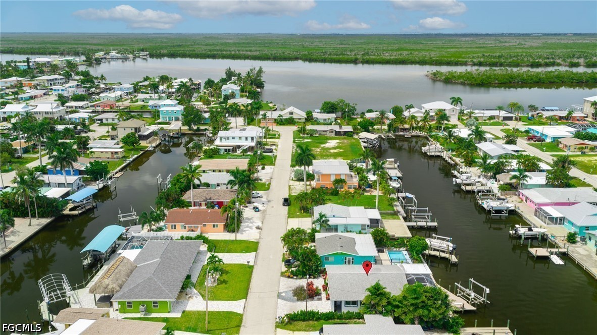 2 Bed Pool Home for Sale in Island Harbors, photo 39