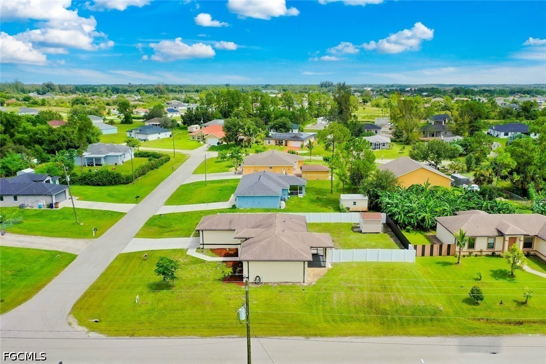 4 Bed SingleFamilyResidence for Sale in Lehigh Acres, photo 39