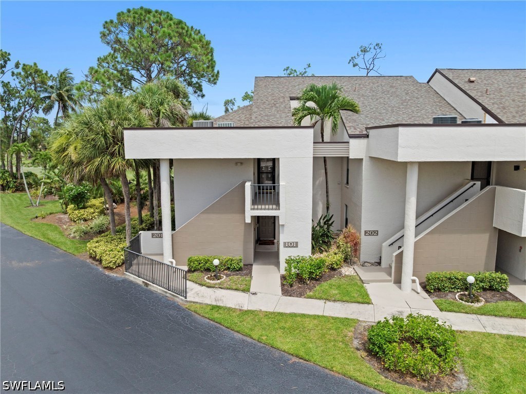 3 Bed Condominium for Sale in Fairways, FL, $250,000 — photo 39
