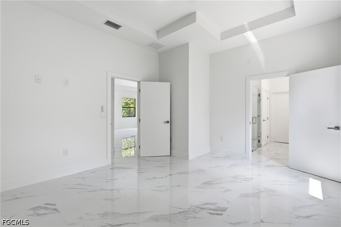 3 Bed SingleFamilyResidence for Sale in Port Labelle, photo 39