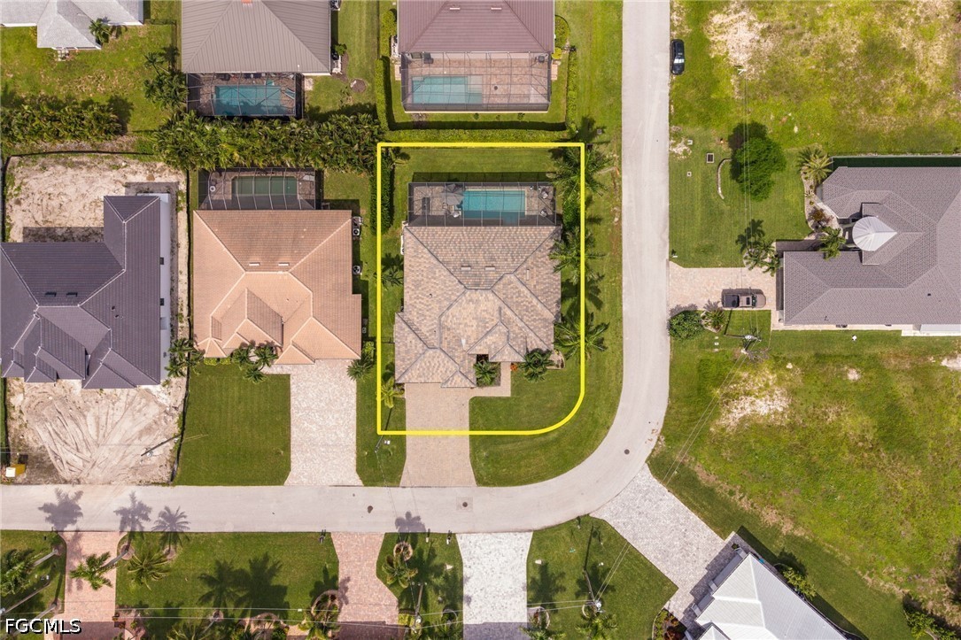 3 Bed Pool Home for Sale in Cape Coral, photo 39
