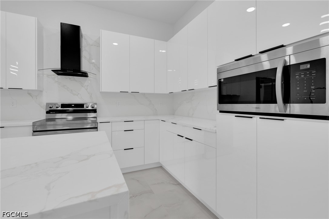 4 Bed SingleFamilyResidence for Sale in Lehigh Acres, photo 39