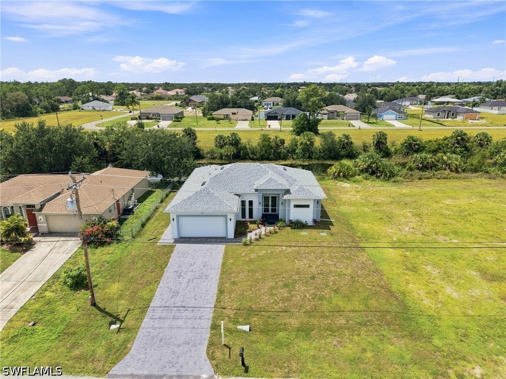 3 Bed Waterfront Home for Sale in Cape Coral, photo 39