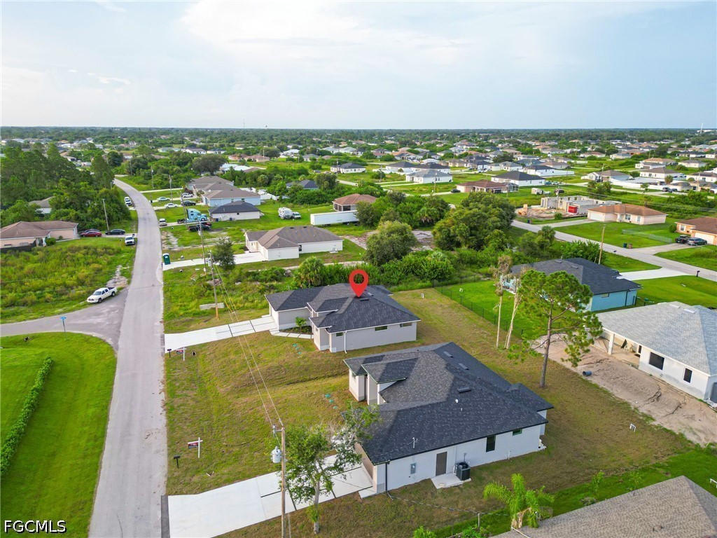3 Bed SingleFamilyResidence for Sale in Lehigh Acres, photo 39