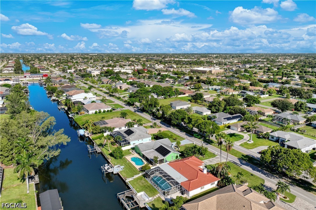 3 Bed Pool Home for Sale in Cape Coral, photo 39