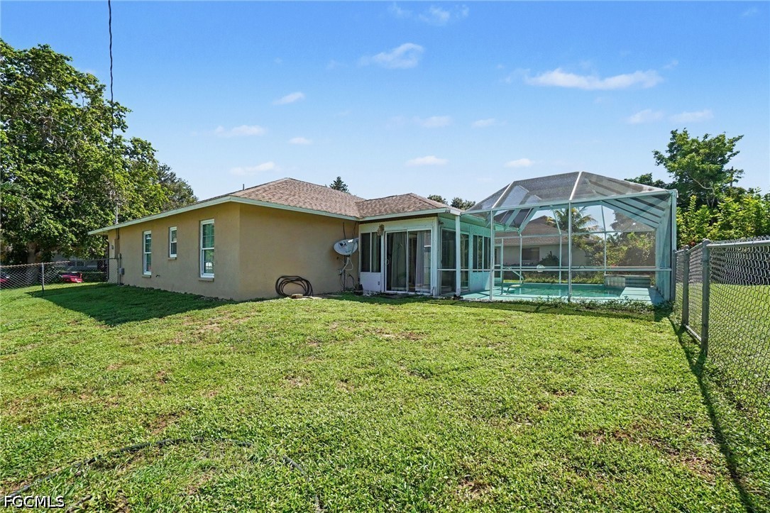 3 Bed Pool Home for Sale in Cape Coral, photo 39