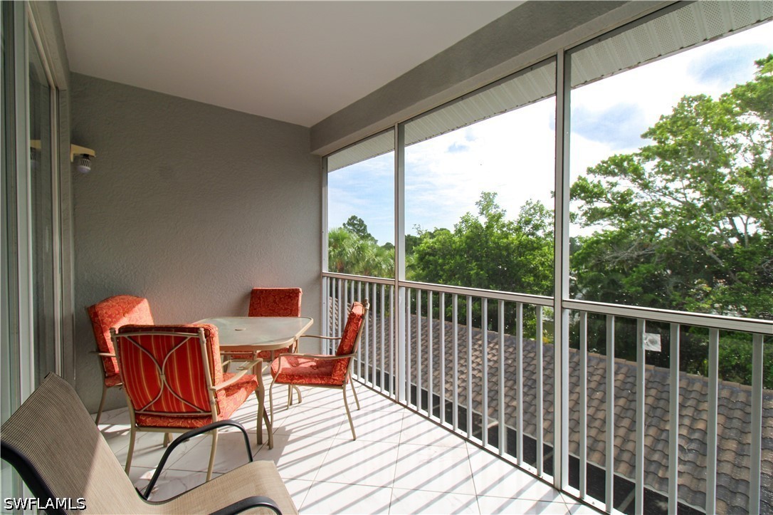 3 Bed Condominium for Sale in Vanderbilt Villas, photo 39