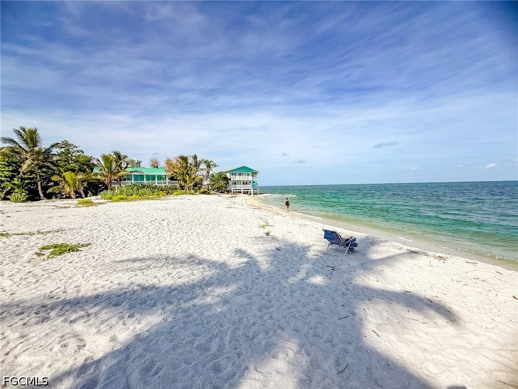 2 Bed SingleFamilyResidence for Sale in Upper Captiva, photo 39