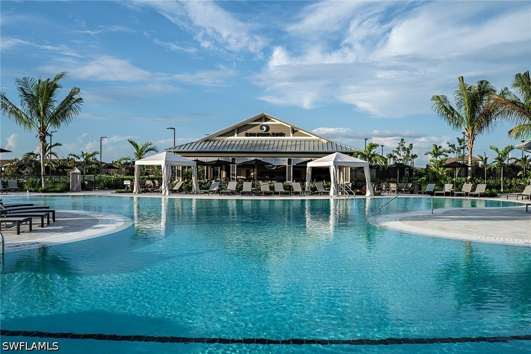 2 Bed Waterfront Home for Sale in Naples, photo 39