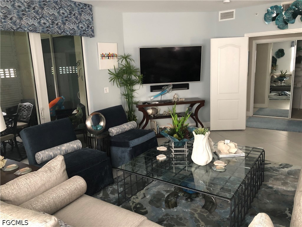 3 Bed Waterfront Home for Sale in Fort Myers, photo 39