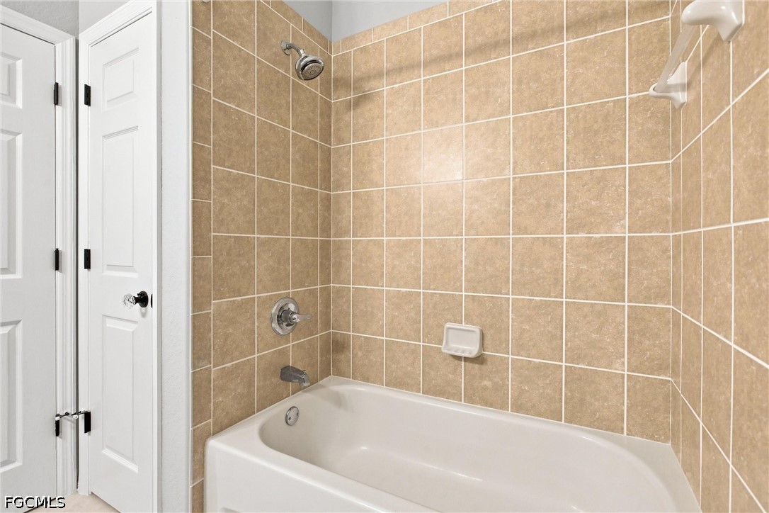 2 Bed Condominium for Sale in Calusa Palms, photo 39
