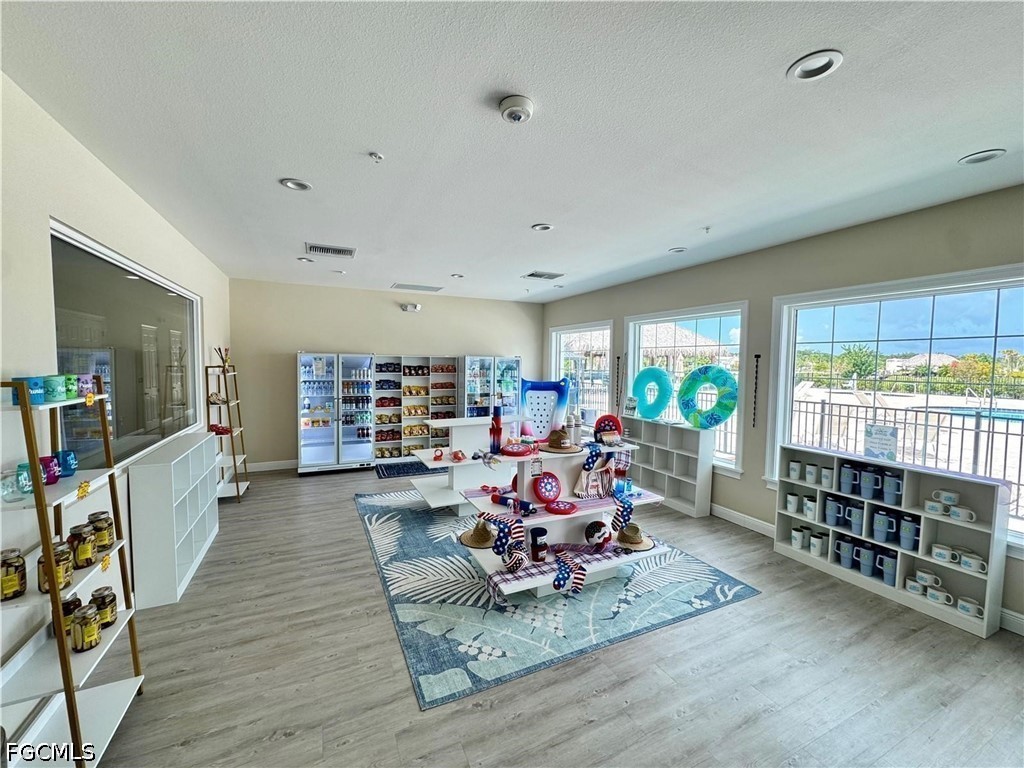 Residential for Sale in Palm Breeze, photo 39