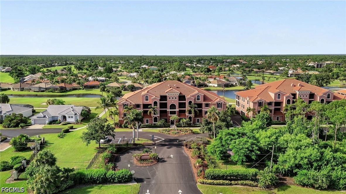 3 Bed Pool Home for Sale in Esplanade, photo 39