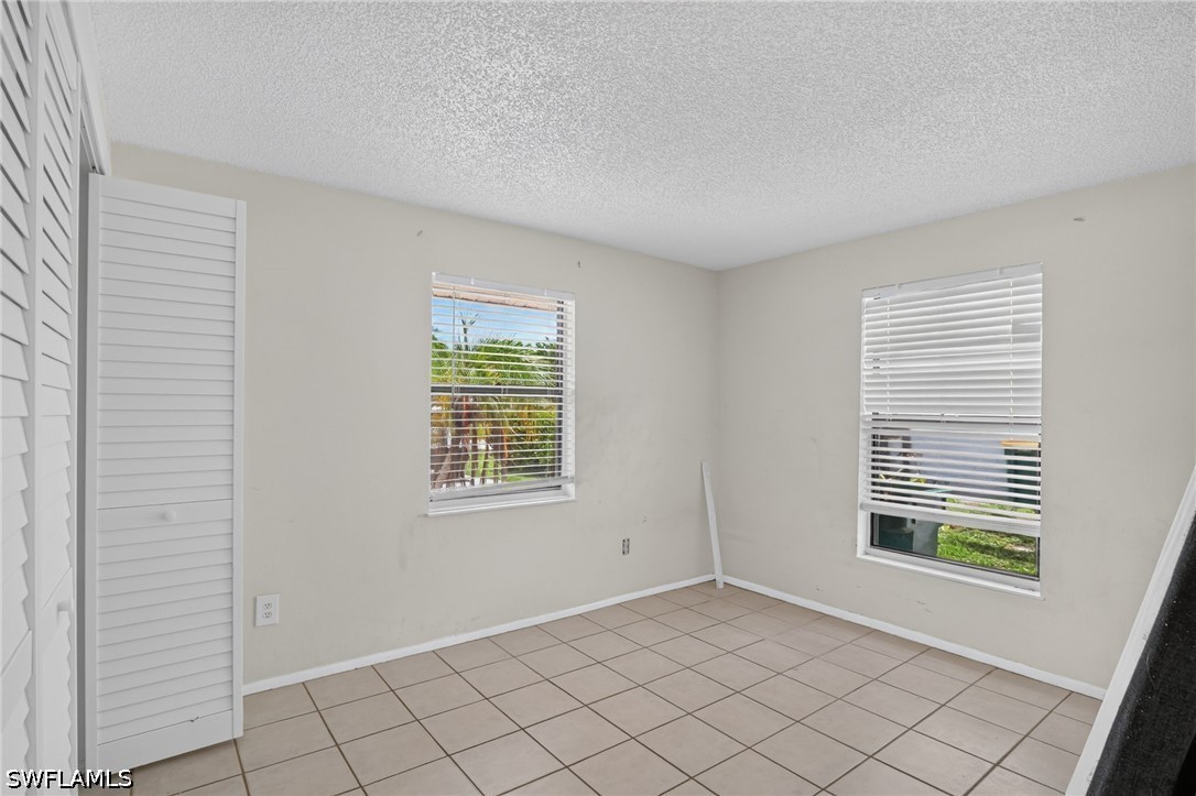 4 Bed Duplex for Sale in Naples Park, photo 39