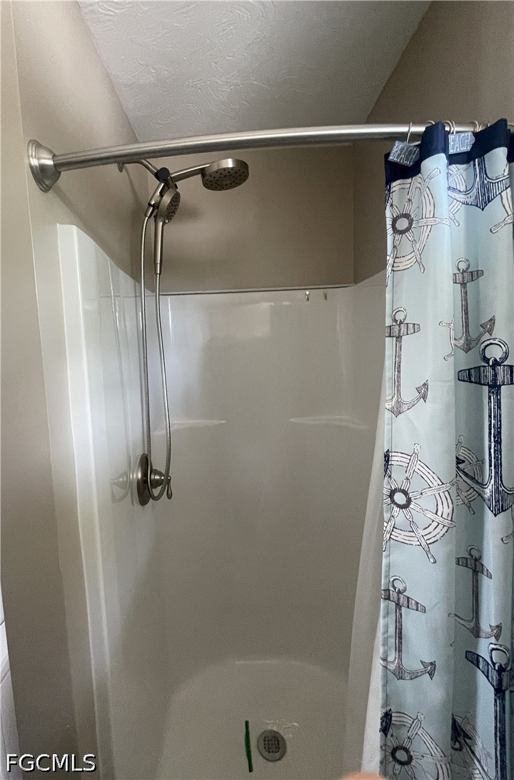 Residential for Sale in Fort Myers, photo 39