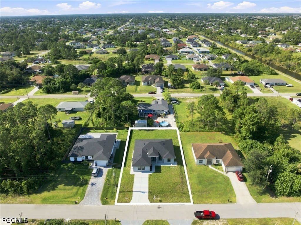 4 Bed SingleFamilyResidence for Sale in Lehigh Acres, photo 39