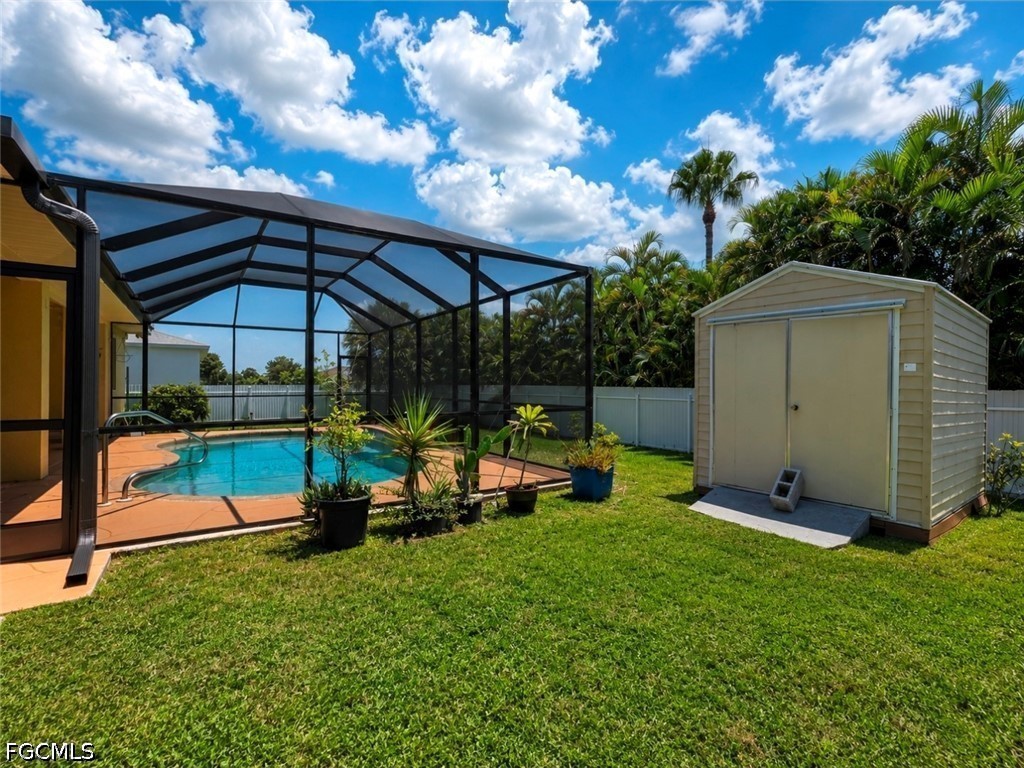 3 Bed Pool Home for Sale in Cape Coral, photo 39