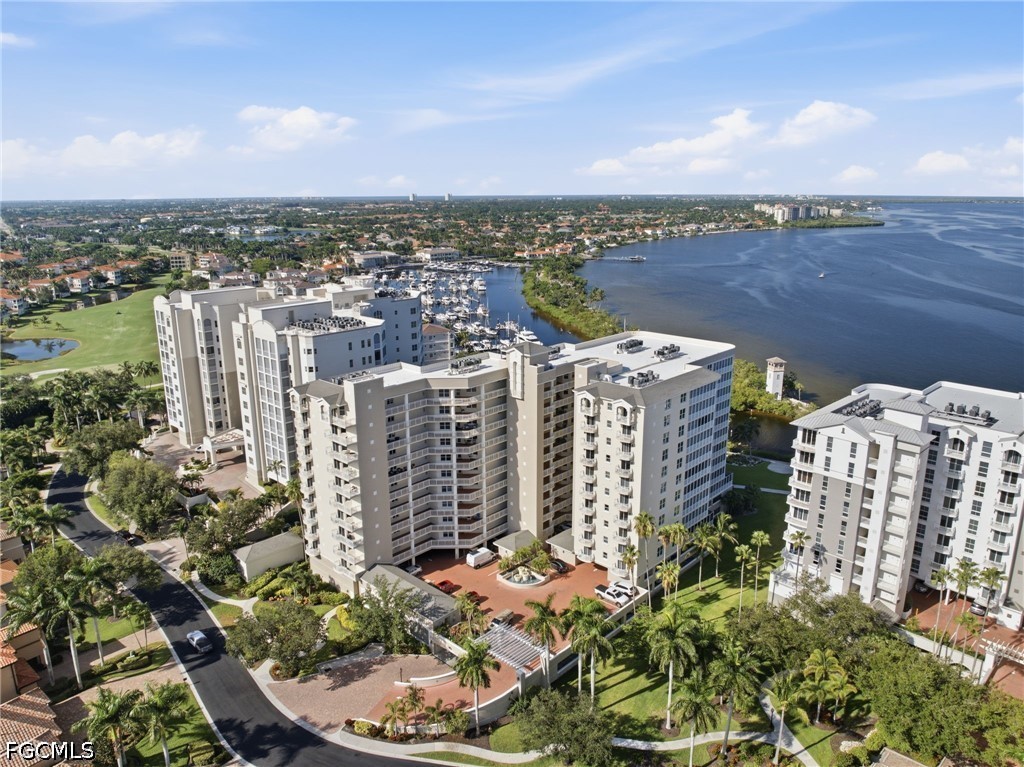 3 Bed Waterfront Home for Sale in The Shores, photo 39