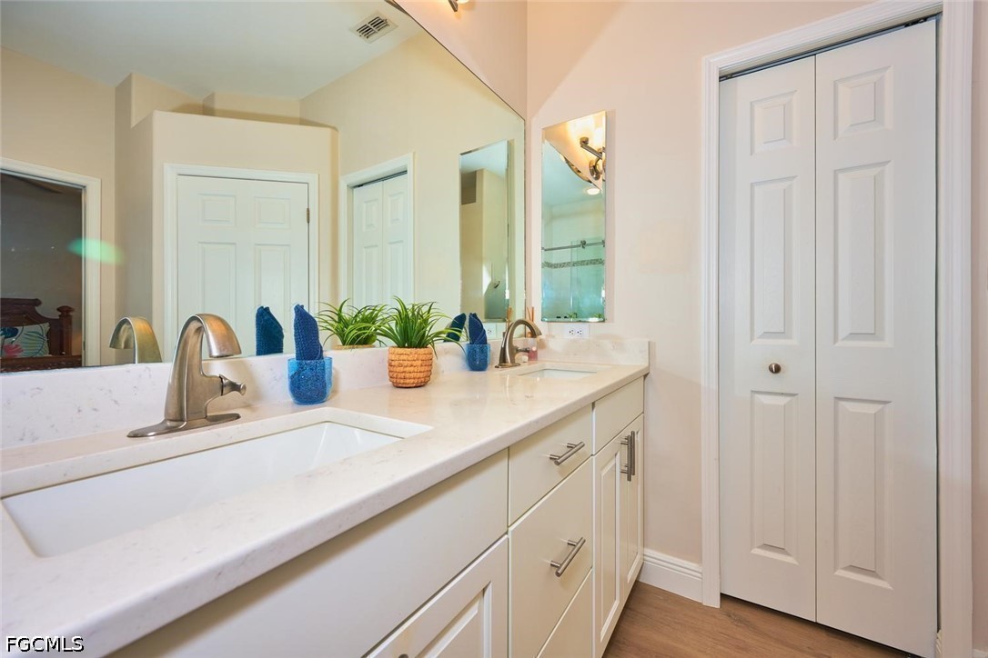 2 Bed Waterfront Home for Sale in Fort Myers, photo 39