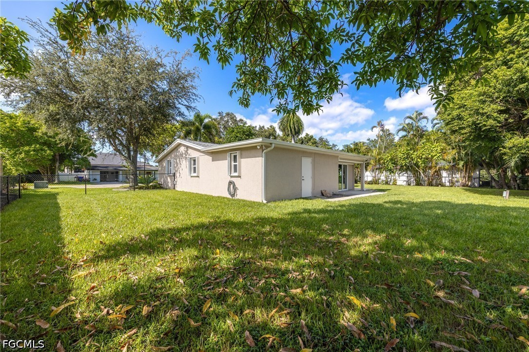 3 Bed SingleFamilyResidence for Sale in Caloosa View, photo 39