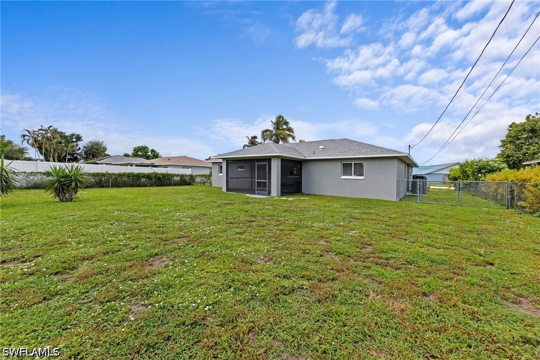 3 Bed SingleFamilyResidence for Sale in Cape Coral, photo 39