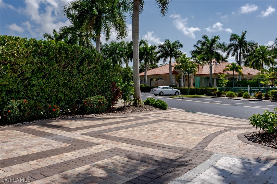 Waterfront Home for Sale in Naples, photo 40