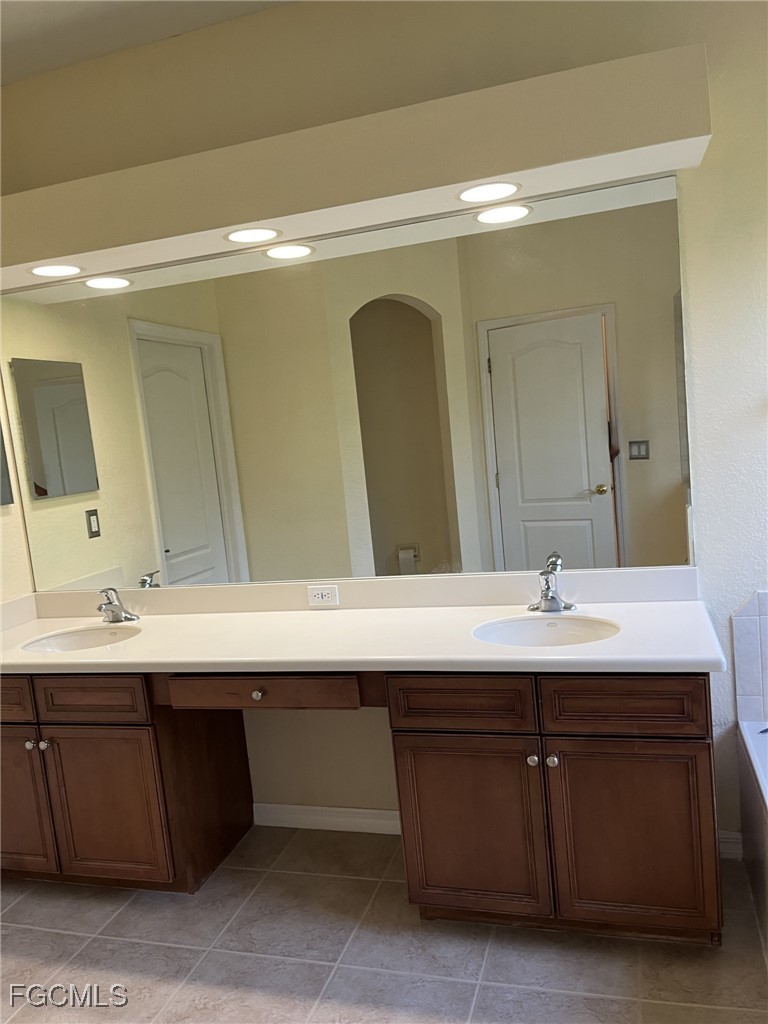 4 Bed Waterfront Home for Sale in Fort Myers, FL, $364,000 — photo 40