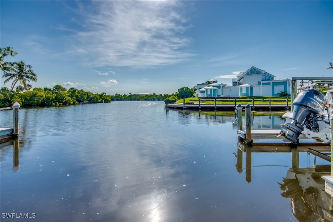 2 Bed Waterfront Home for Sale in Bokeelia, photo 40