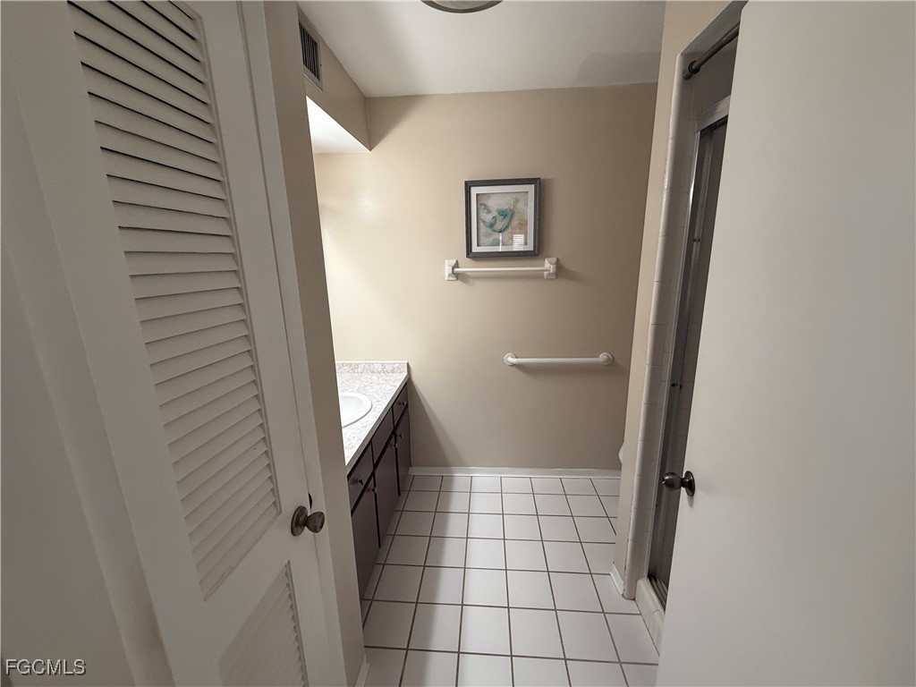 2 Bed Condominium for Sale in Greenwood Condo, FL, $114,500 — photo 40