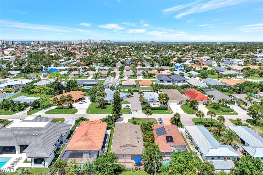 3 Bed SingleFamilyResidence for Sale in Naples, photo 40