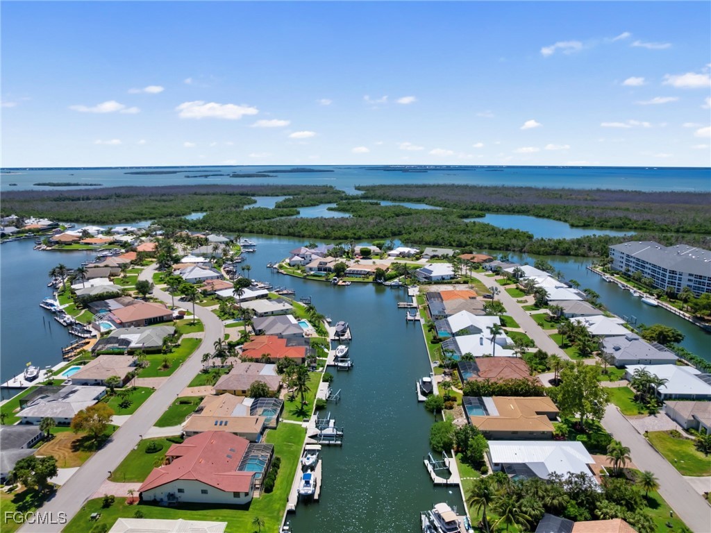 3 Bed Pool Home for Sale in Palm Acres, photo 40