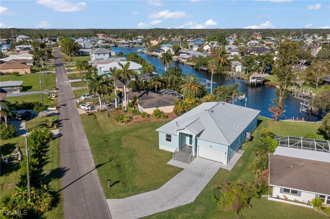 3 Bed Waterfront Home for Sale in Fort Myers, FL — photo 40