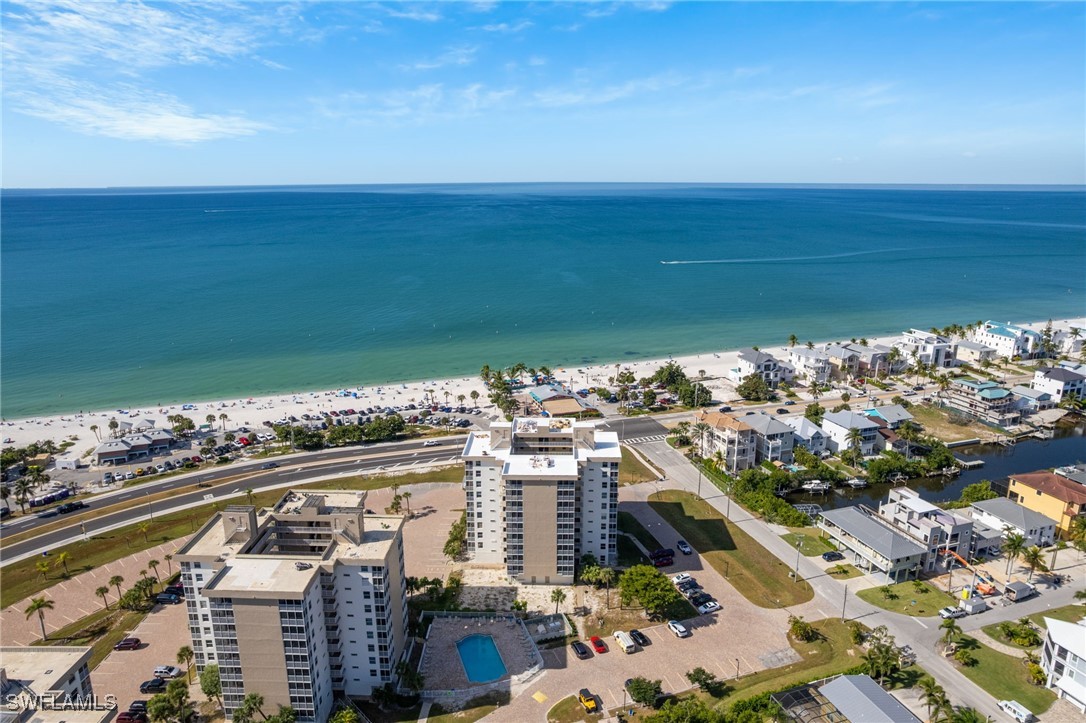 1 Bed Waterfront Home for Sale in Bonita Beach, photo 40