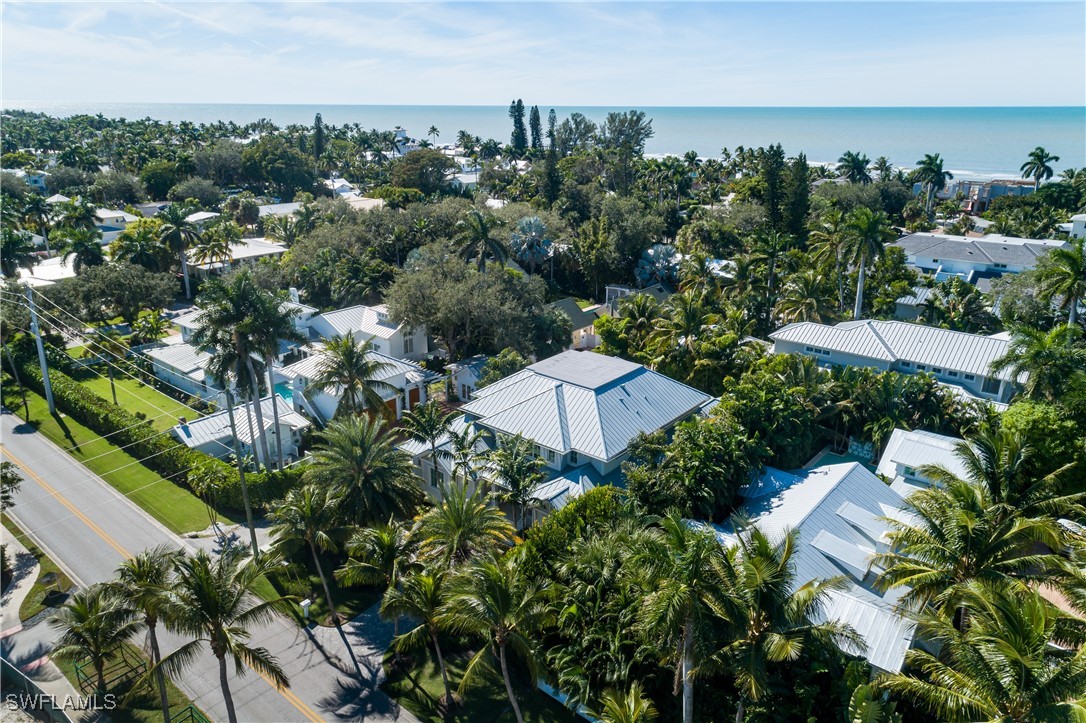 6 Bed Pool Home for Sale in Olde Naples, photo 40
