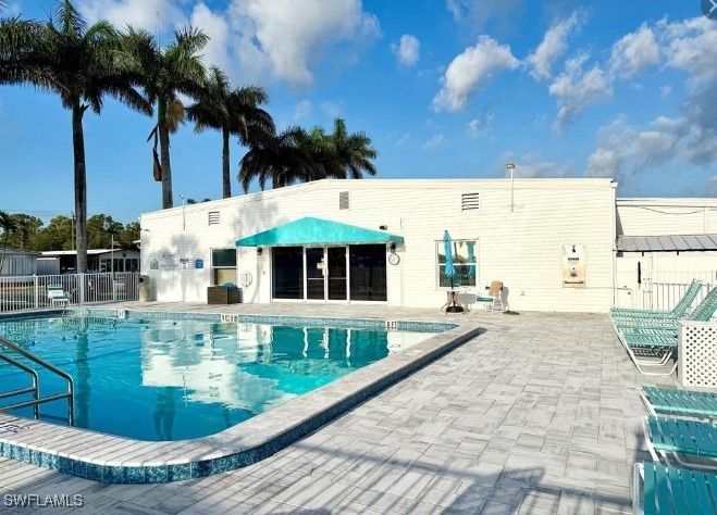 2 Bed ManufacturedHome for Sale in Naples, FL, $279,000 — photo 40