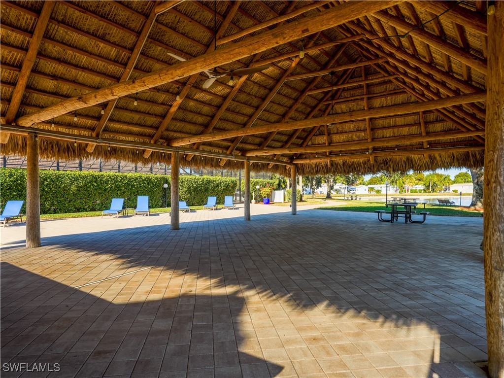 1 Bed Waterfront Home for Sale in Naples, photo 40