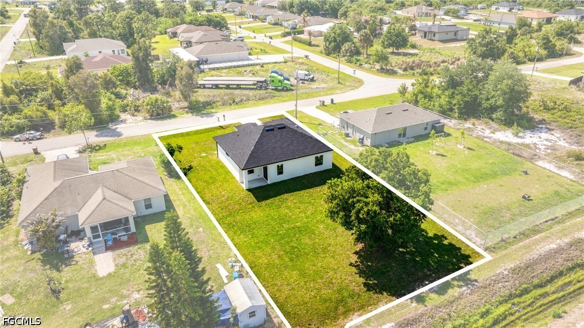 3 Bed SingleFamilyResidence for Sale in Lehigh Acres, photo 40