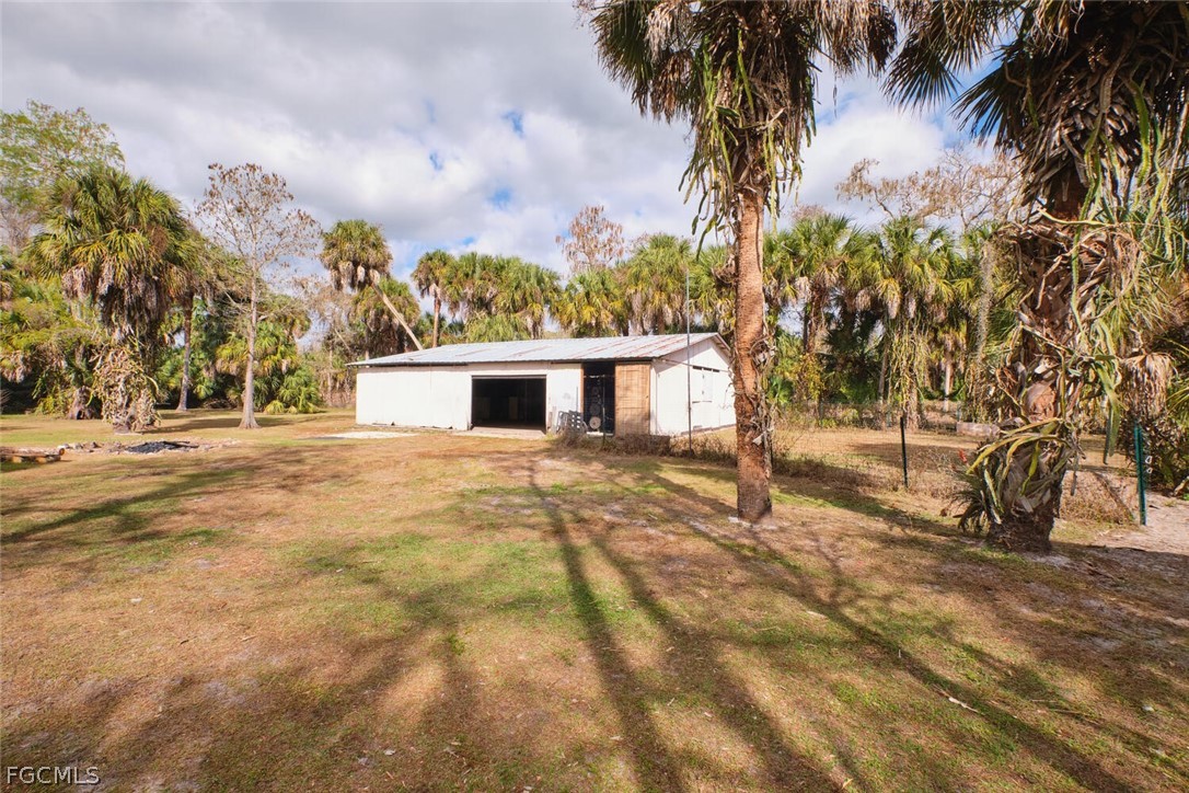 3 Bed SingleFamilyResidence for Sale in Naples, photo 40