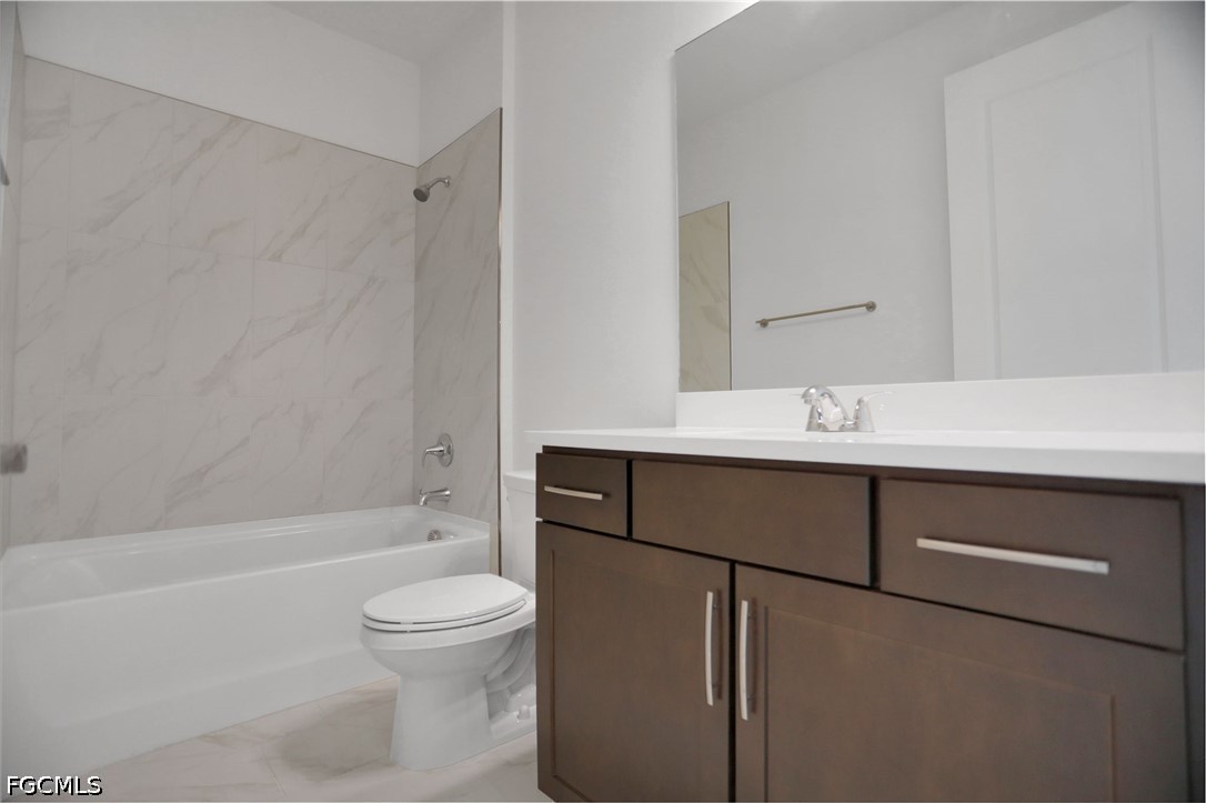 4 Bed SingleFamilyResidence for Sale in Turnleaf, photo 40