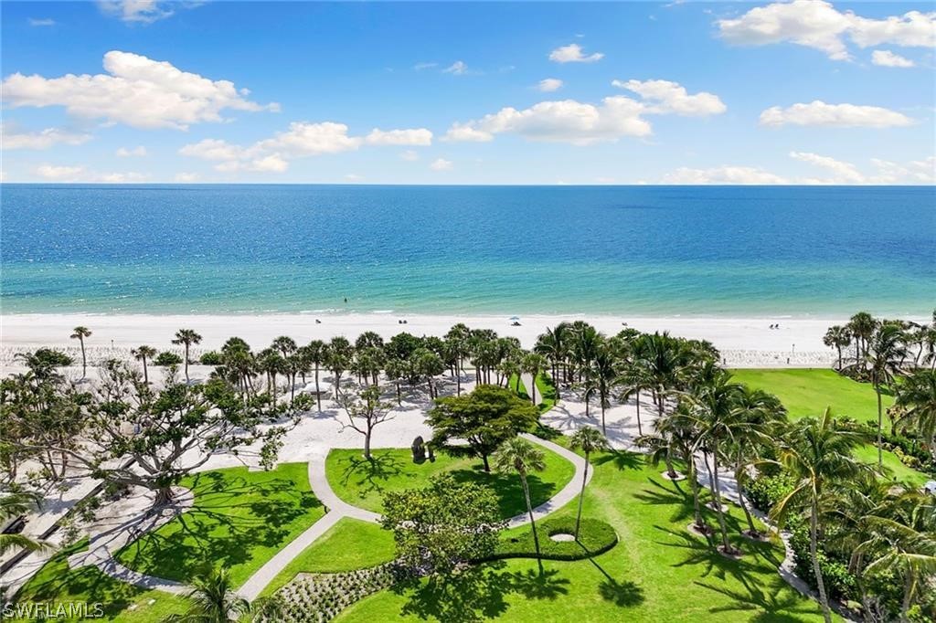 2 Bed Condominium for Sale in Naples, photo 40