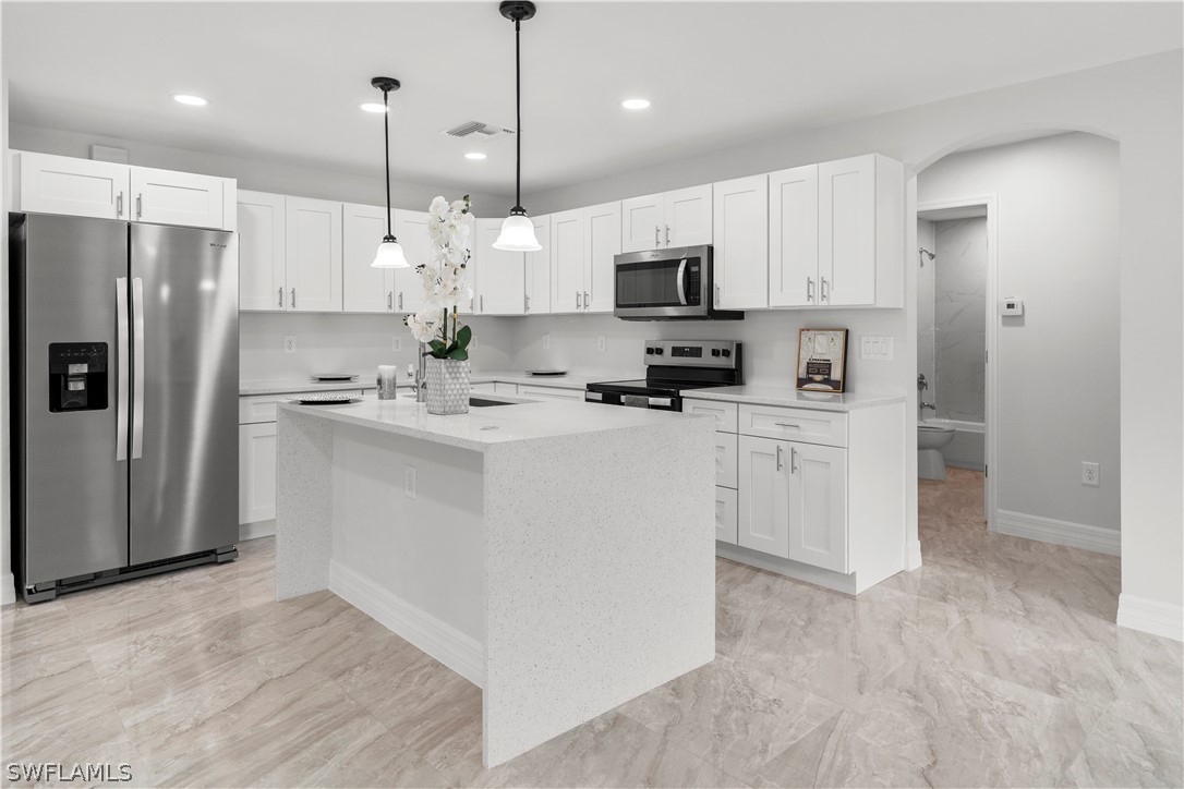 3 Bed SingleFamilyResidence for Sale in Lehigh Acres, photo 40