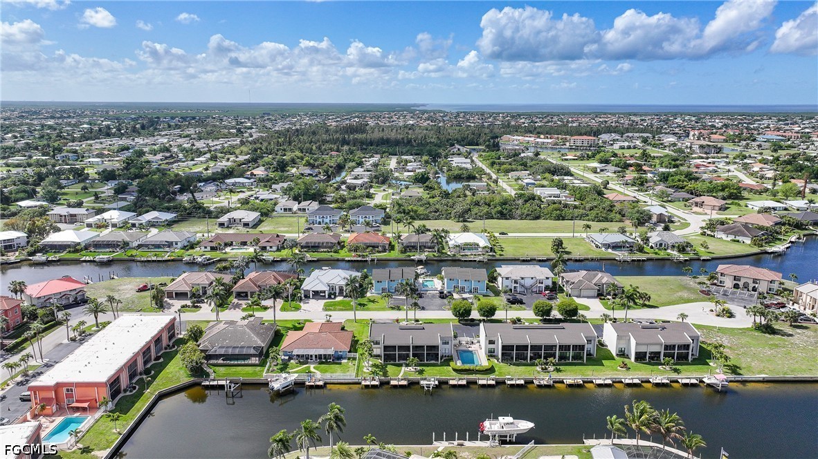 2 Bed Waterfront Home for Sale in Punta Gorda, FL, $269,000 — photo 40